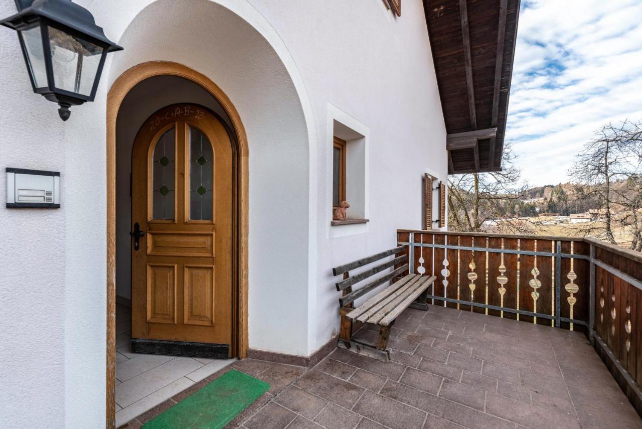 Alpin Farm Linde - Oberweidacherhof Collalbo Kültér fotó